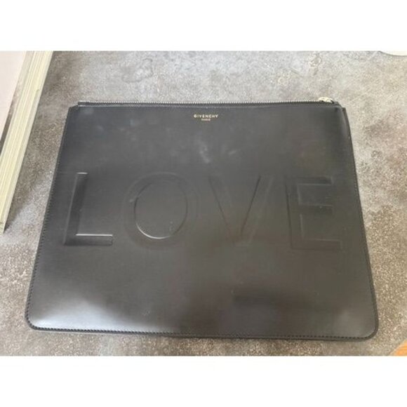 Givenchy LOVE black leather clutch - Picture 1 of 6